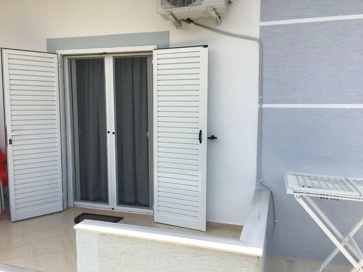 Villa Denis Ksamil 0*,  Albanien