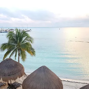 Frente Al Mar Appartement Cancún