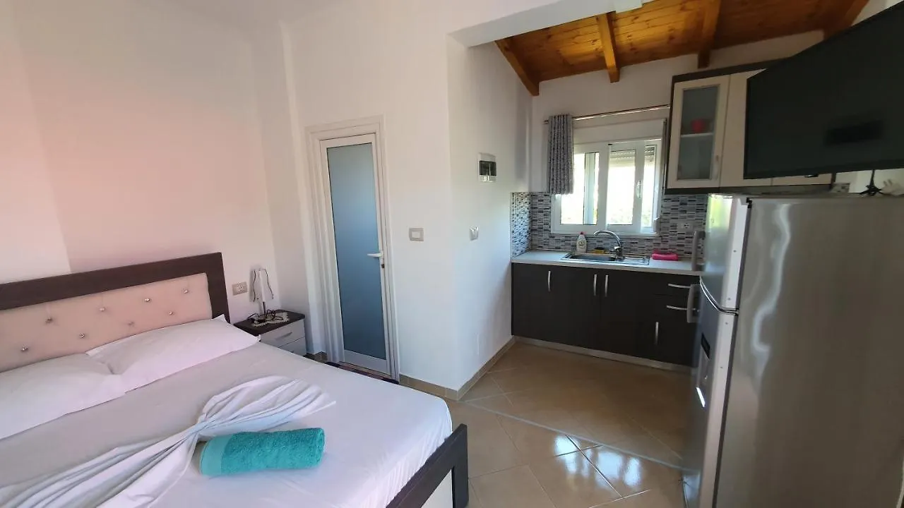 Villa Denis Ksamil
